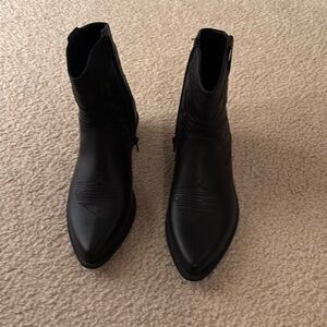 Cowboy boots Black with zipper faux leather Size 7.5